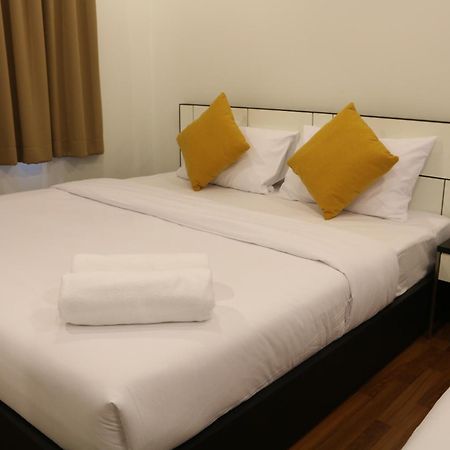 V-Twin Donjan Service Apartment Chiang Mai Exterior foto