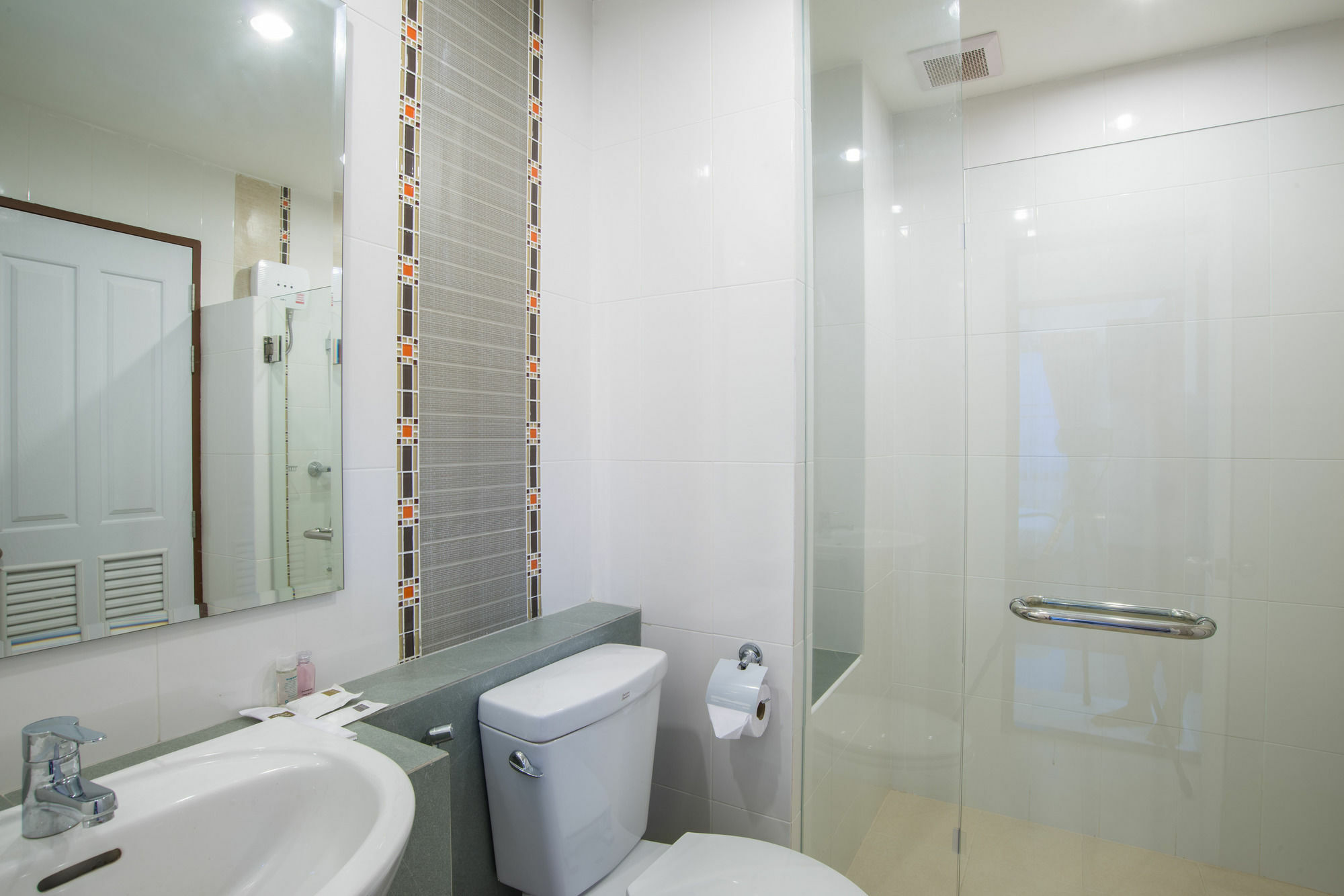 V-Twin Donjan Service Apartment Chiang Mai Exterior foto