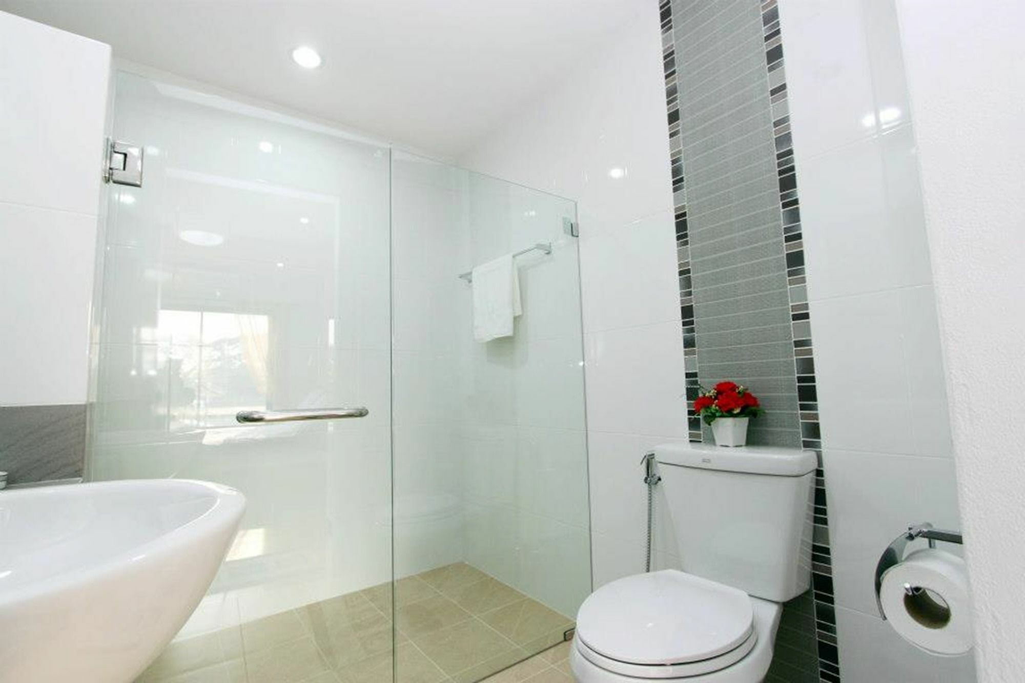 V-Twin Donjan Service Apartment Chiang Mai Exterior foto
